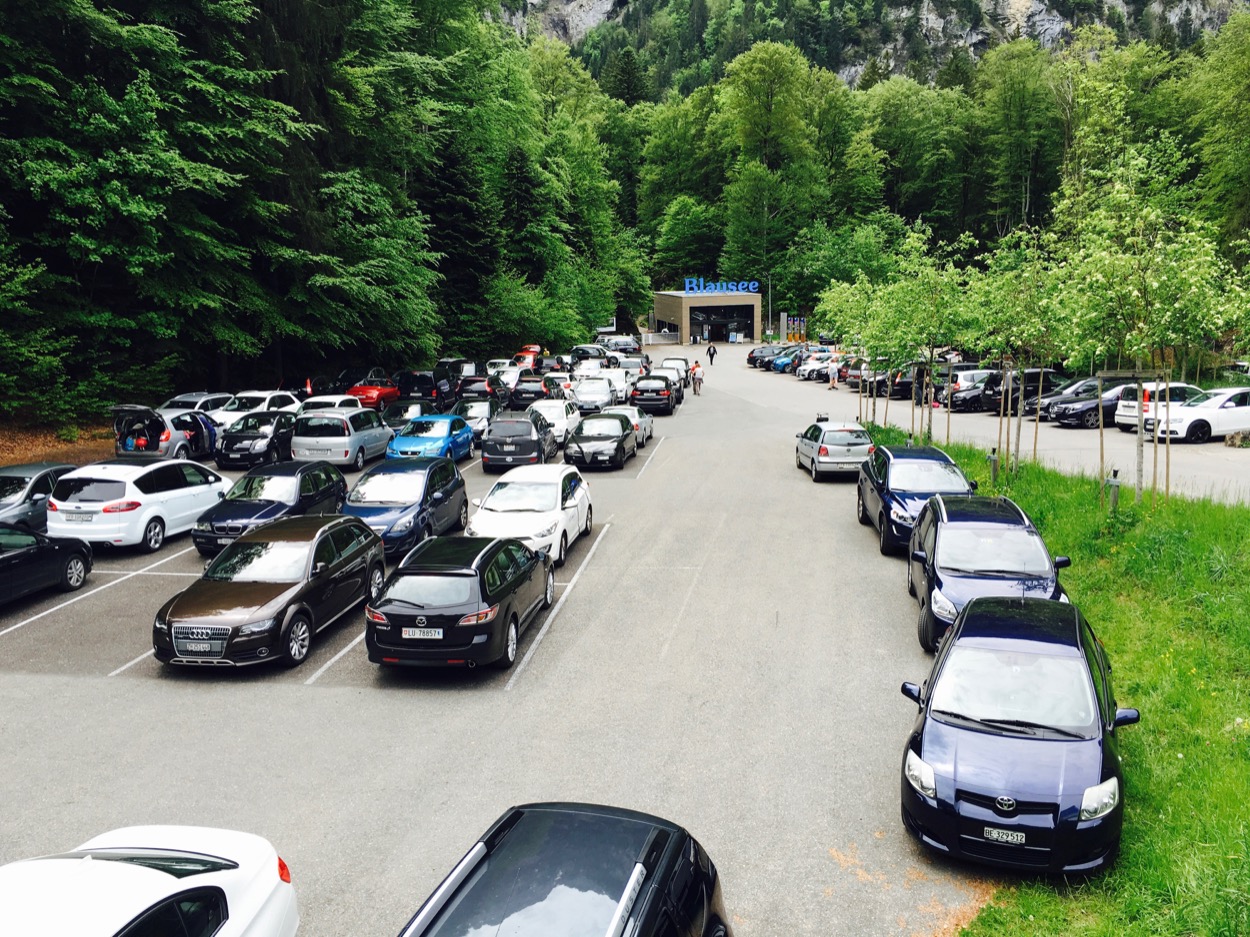 Blausee, the parking lot in front of the entrance