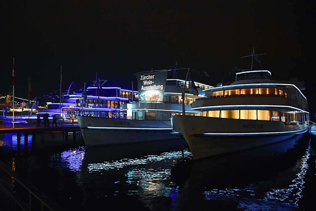 EXPOVINA, the annual wine festival in Zurich, which takes place on 12 ships on Zurich Lake