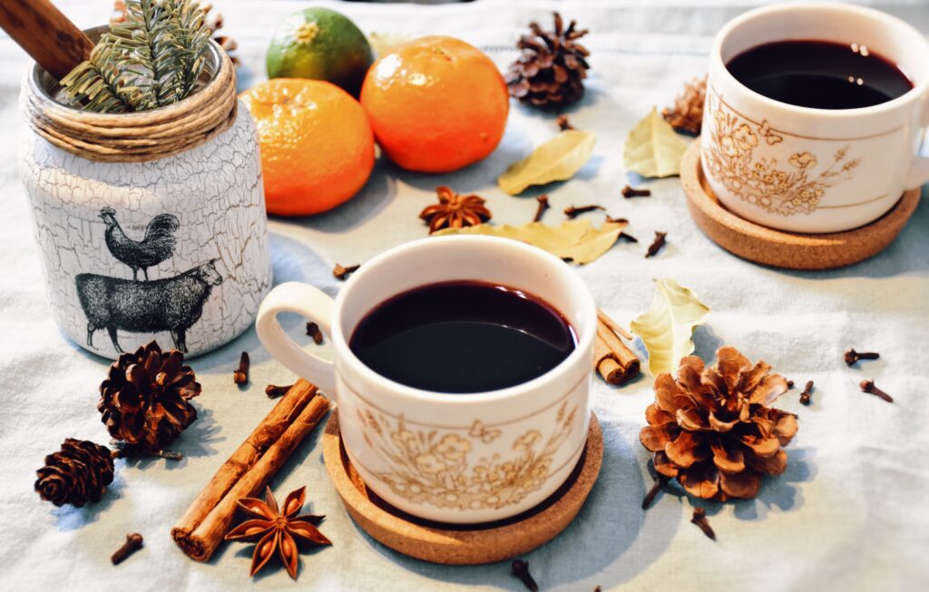 Gluhwein, MonAme Magazine