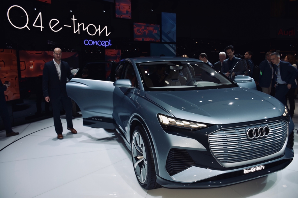 AUDI - Q4 e-tron Concept