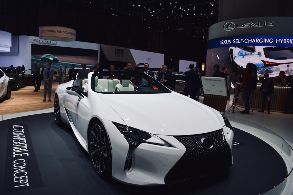 LEXUS - LC CONVERTIBLE CONCEPT