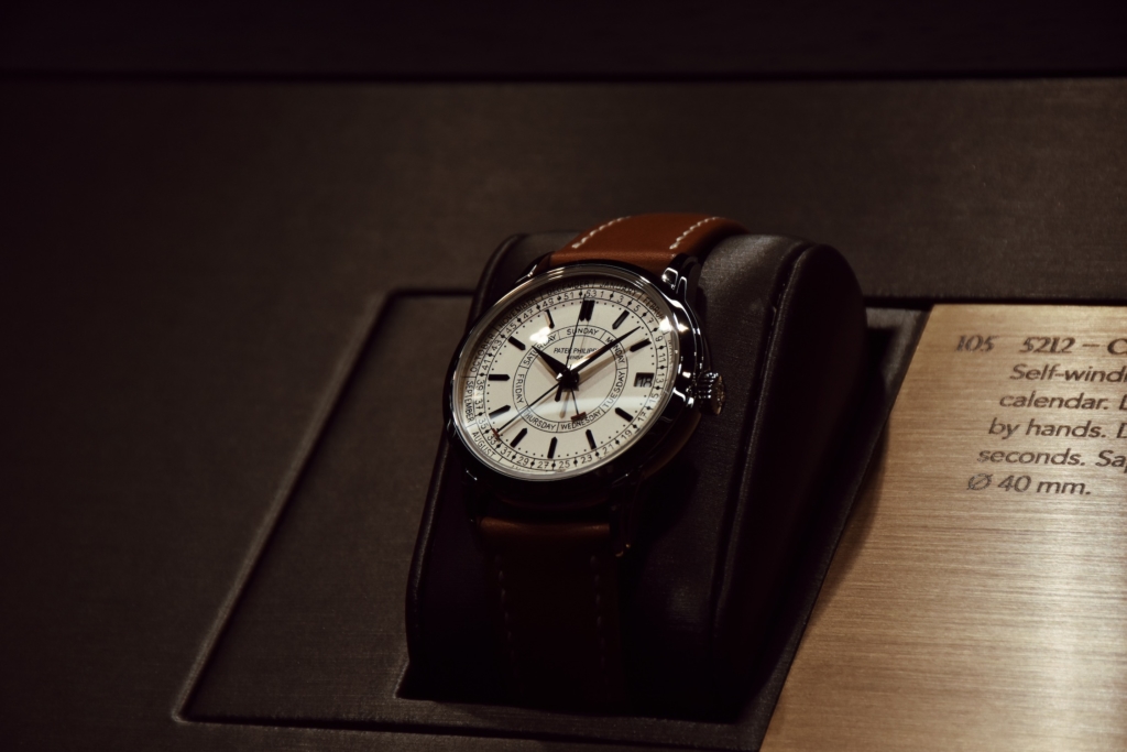 PATEK PHILIPPE, Ref. 5212A Calatrava Weekly Calendar