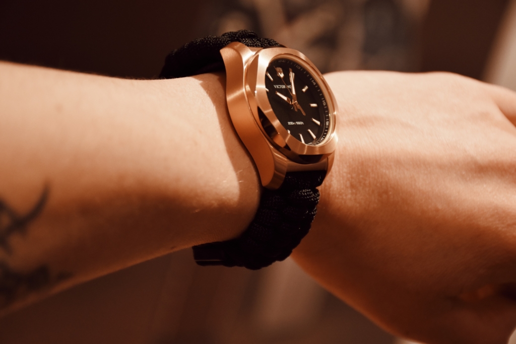 I.N.O.X. V Collection, VICTORINOX
