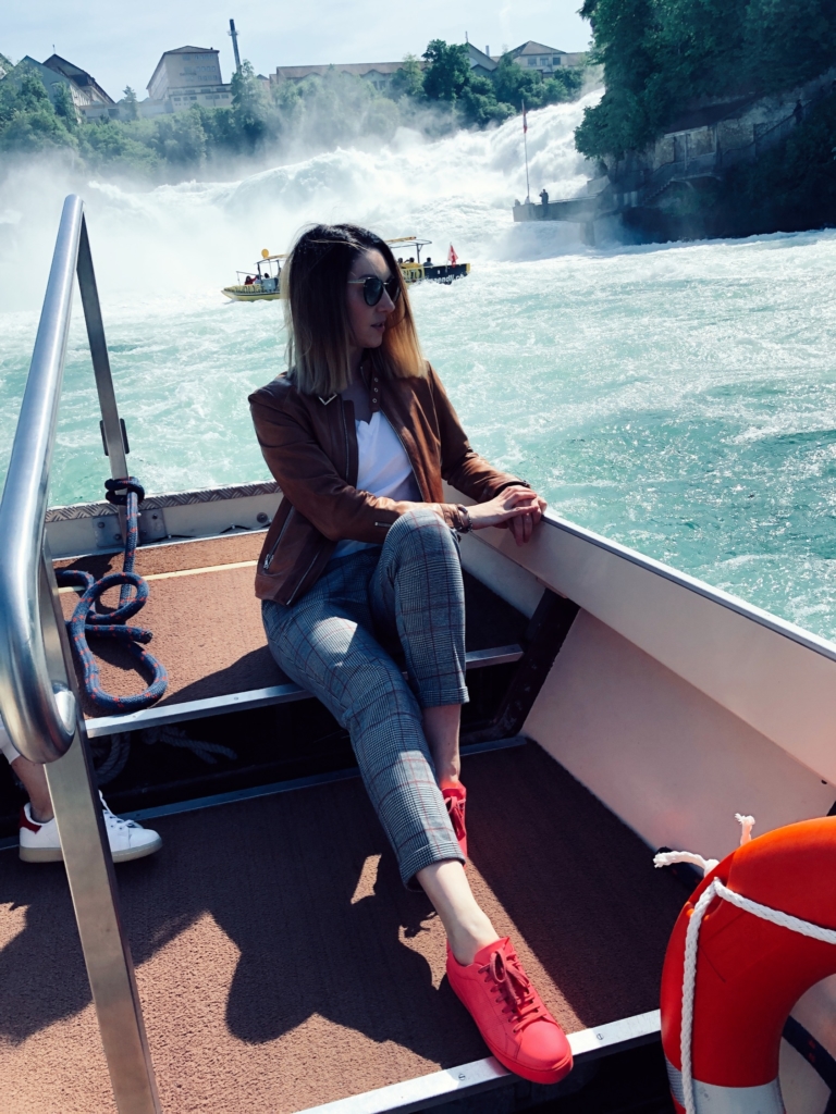 lifestyle blogger on the boat in front of Rheinfalls
