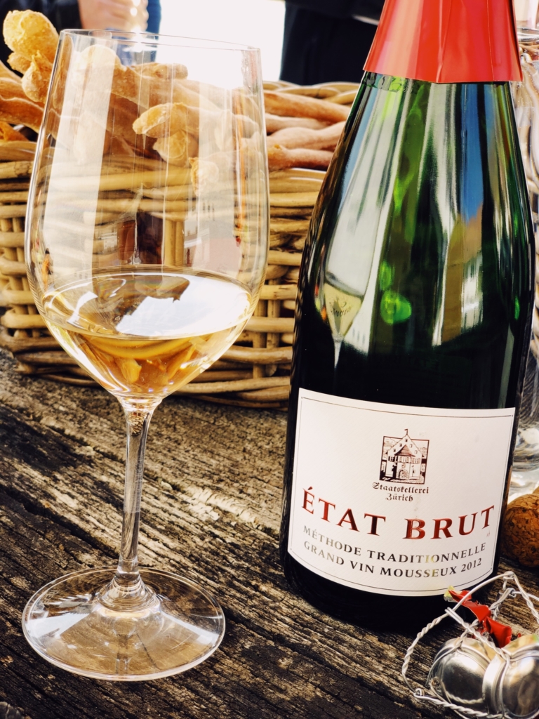 a bottle of white wine Staatskellerei Zurich