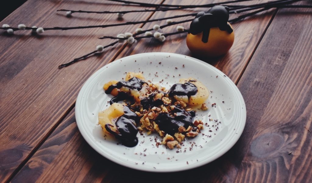 Messy Chocolate Pears