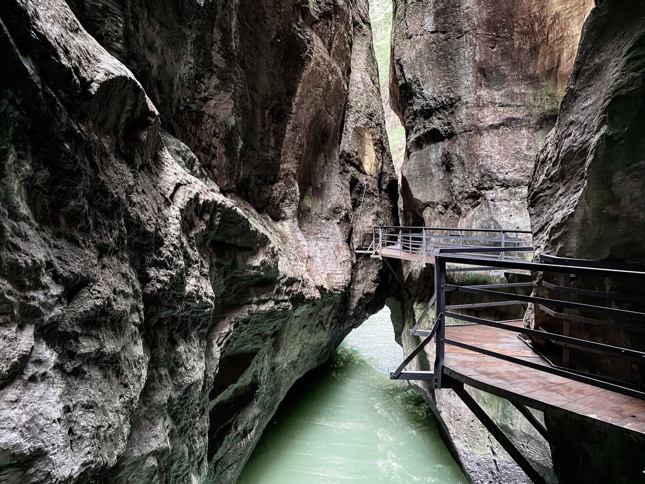 Aare Gorge (Aareschlucht) Guide: Switzerland’s Breathtaking Natural Wonder & Visitor Tips
