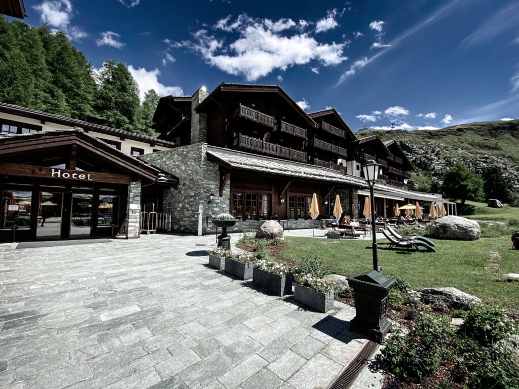 Riffelalp Resort 2222m