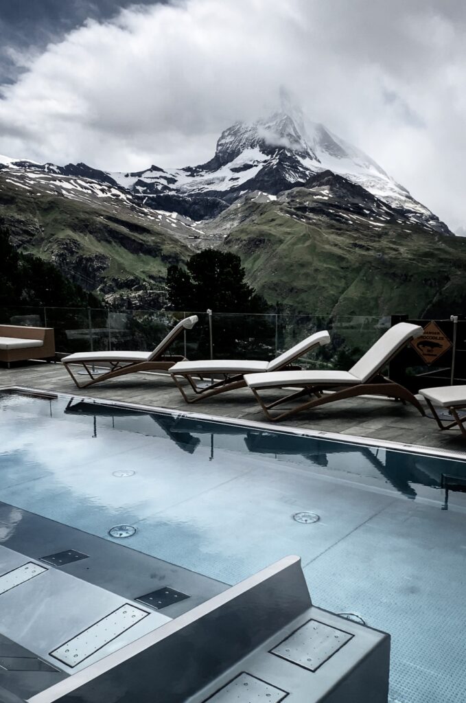 Riffelalp Resort 2222m, Europe´s highest heated outdoor pool