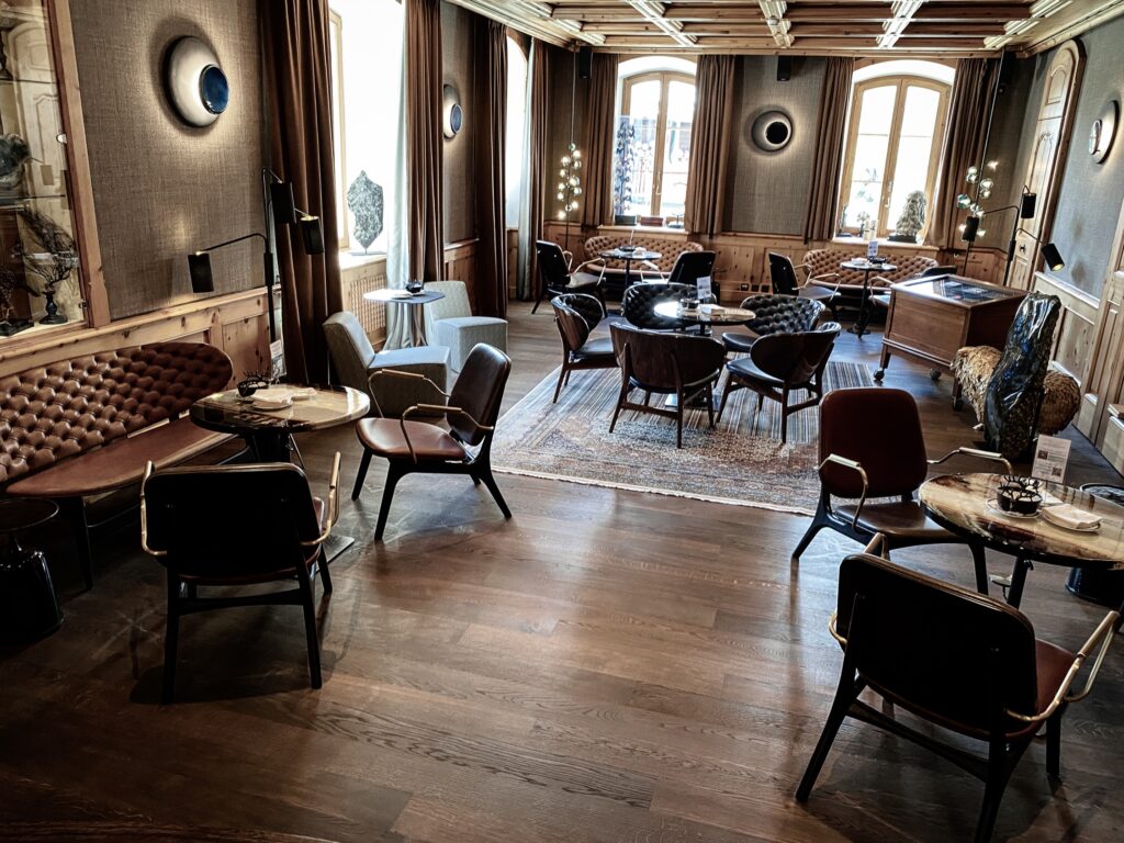Smoking Lounge, Riffelalp Resort 2222m