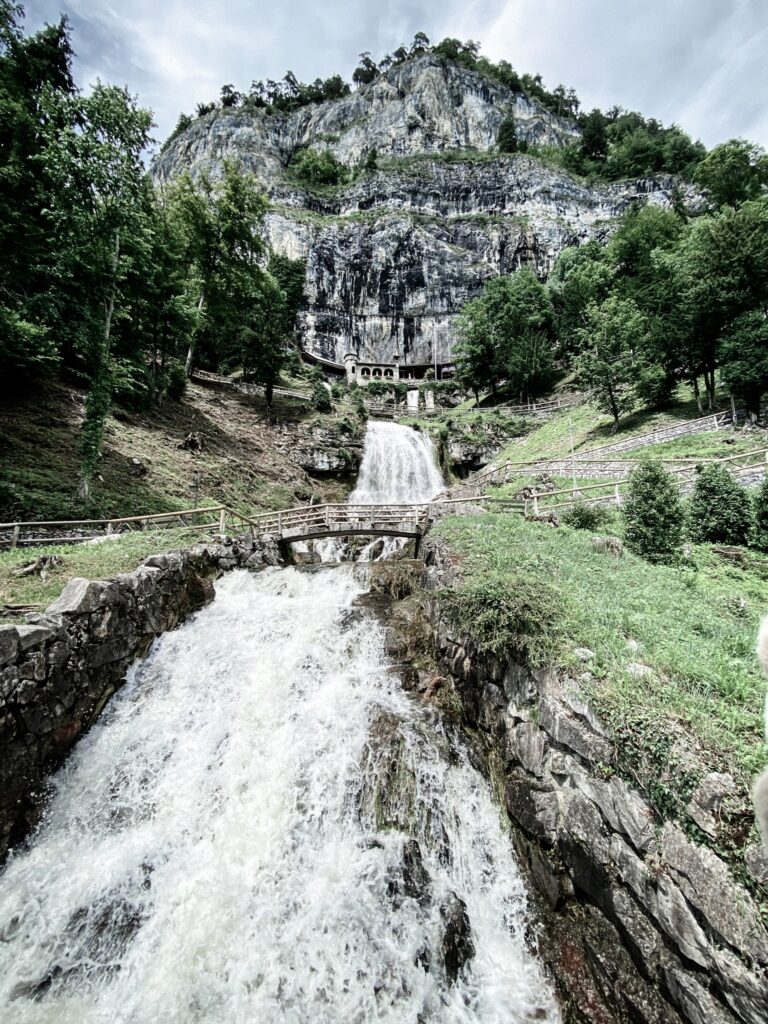 St. Beatus Caves