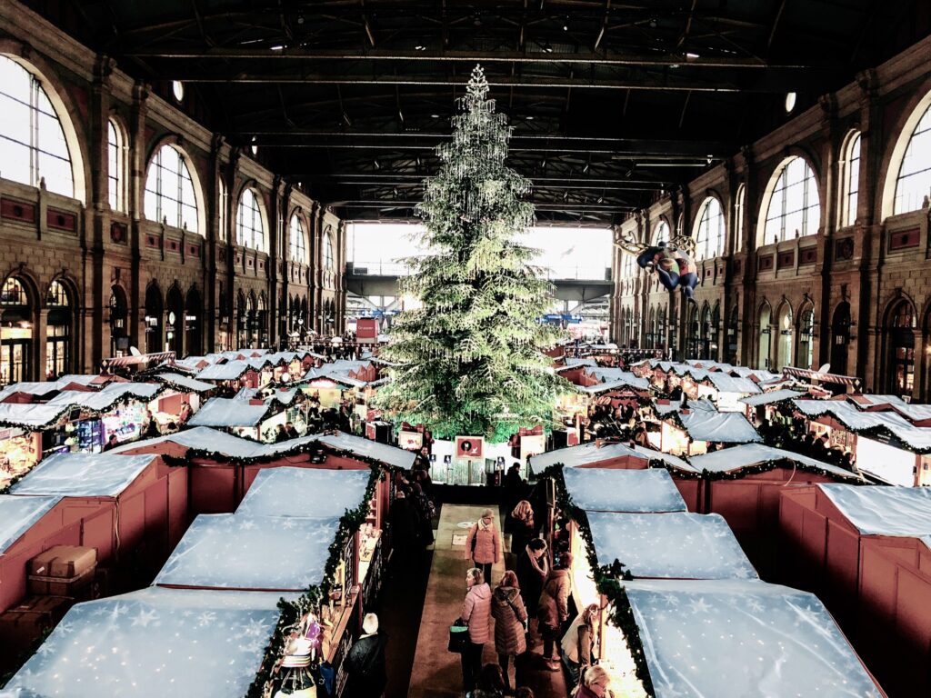 Zurich Christkindlimarkt At The Zurich Main Train Station